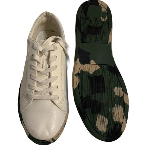 NWOT ASOS Men’s White with Camo Rubber Sole Shoes - Picture 1 of 9